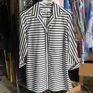 Foxcroft Monochrome Striped Top